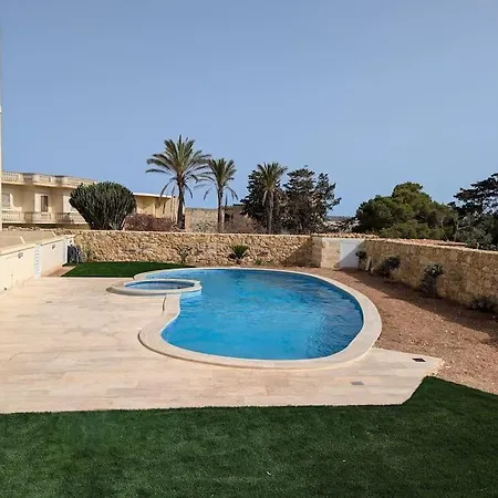 Brand New Ta' Cenc Apartmán