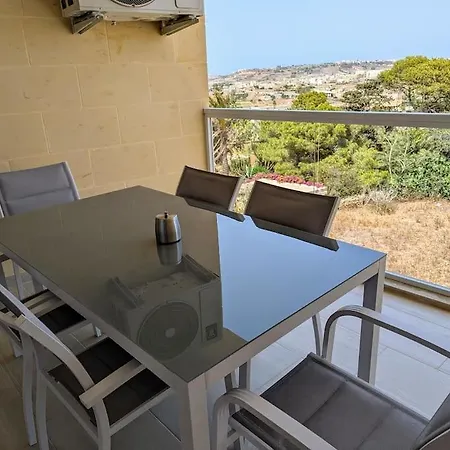 Brand New Ta' Cenc Appartement